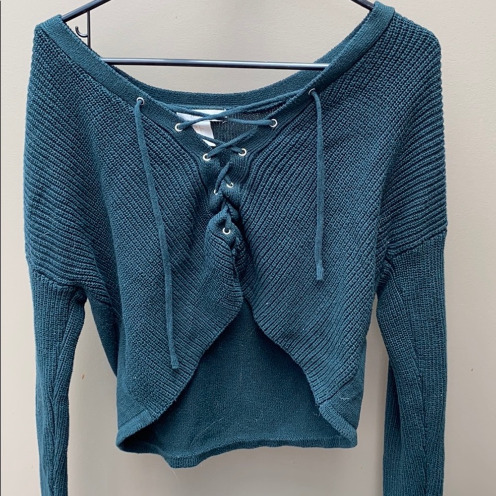 Long sleeve sweater crop top